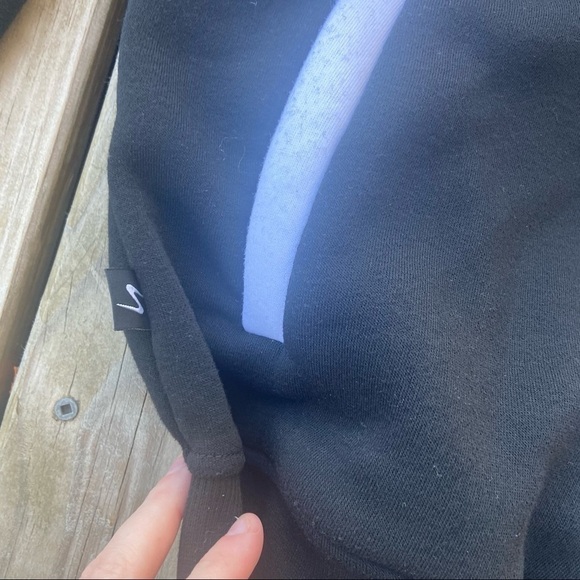 Swift PacSun Black White Zip Up Hooded Sweatshirt - Picture 3 of 9